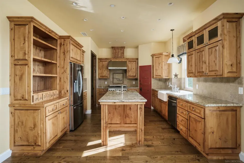 15710 Blue Crystal Trails Poway, CA 92064