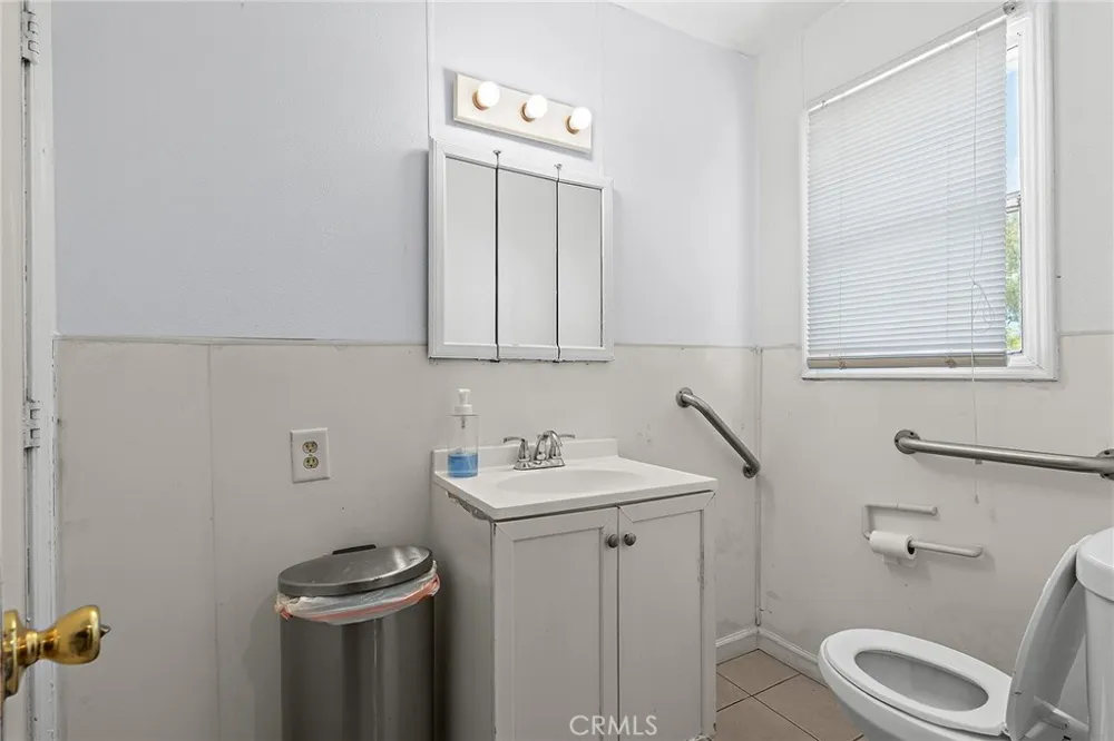 2153 4th Street Oroville, CA 95965