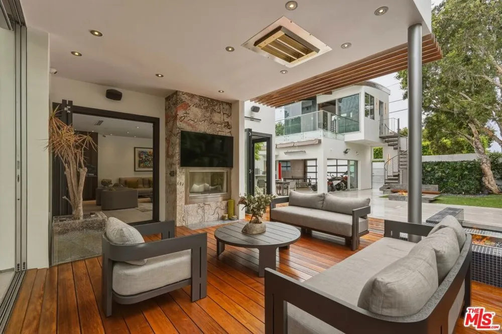 624 23rd Street Santa Monica, CA 90402