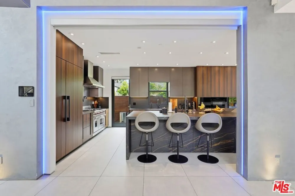624 23rd Street Santa Monica, CA 90402