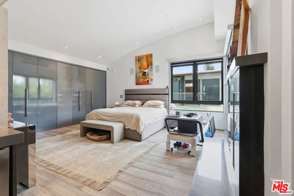 624 23rd Street Santa Monica, CA 90402