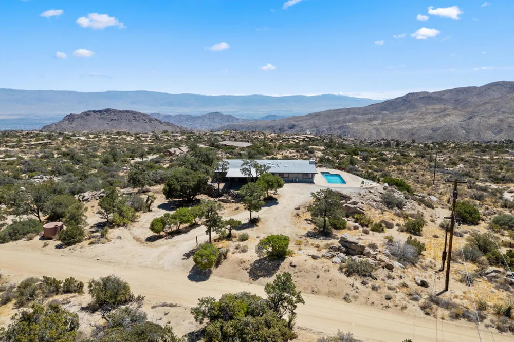 61579 Sun Terrace Mountain Center, CA 92561