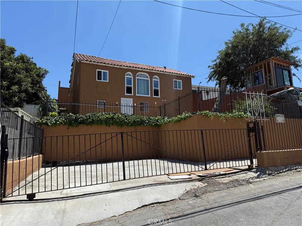 1521 Helen Dr Los Angeles, CA 90063