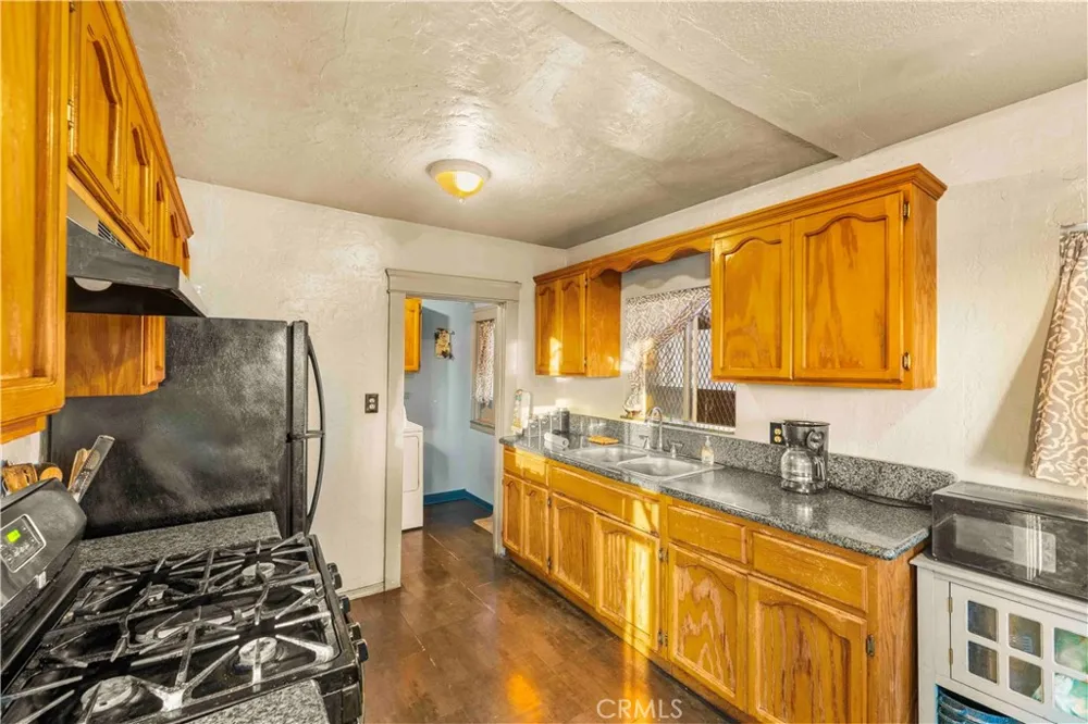 1521 Helen Dr Los Angeles, CA 90063