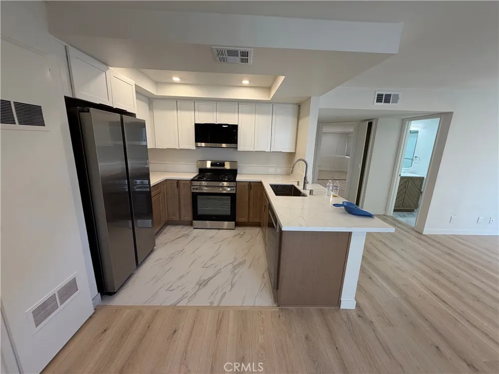 5312 Cartwright #1 North Hollywood, CA 91601