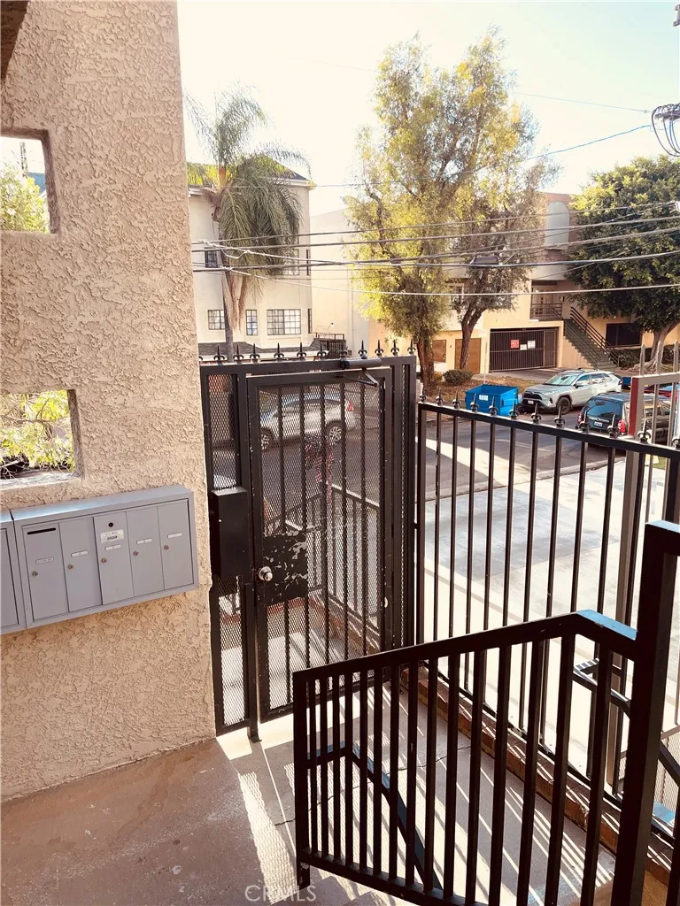 5312 Cartwright #1 North Hollywood, CA 91601