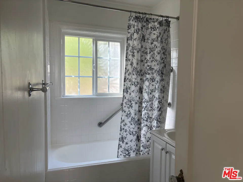 1120 20th Street #C Santa Monica, CA 90403