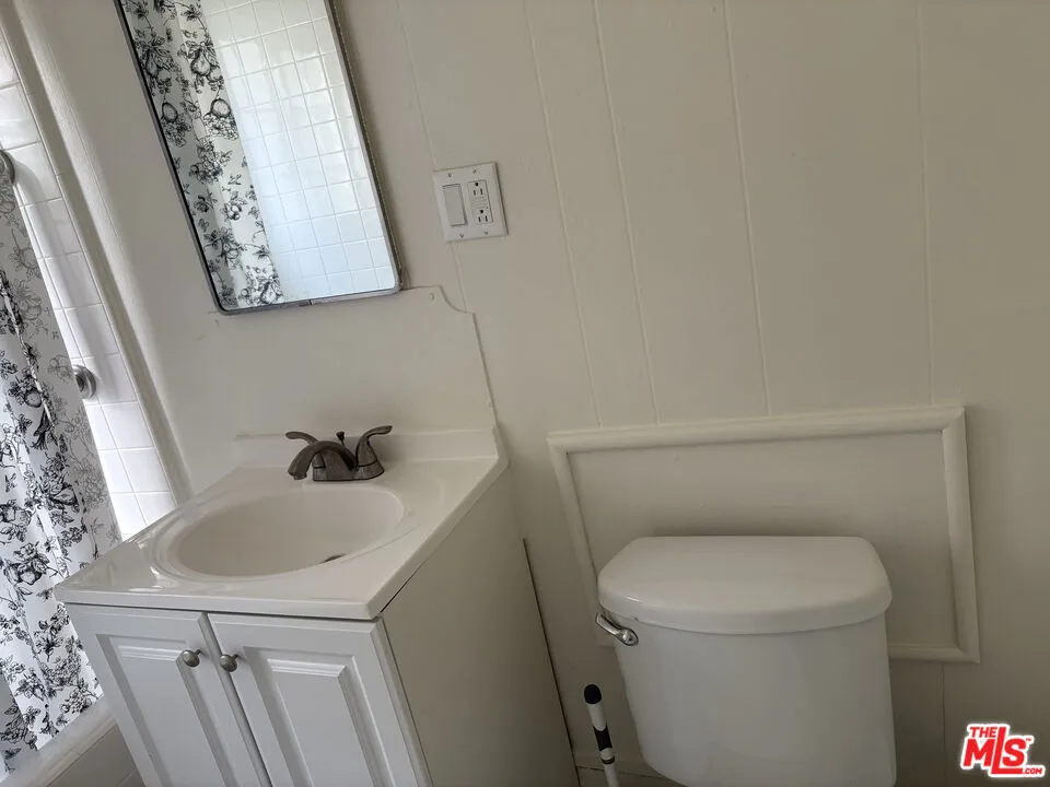 1120 20th Street #C Santa Monica, CA 90403
