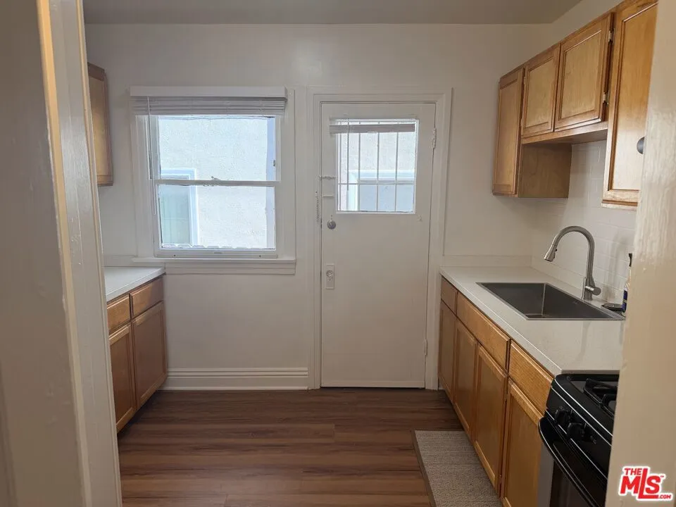 1120 20th Street #C Santa Monica, CA 90403