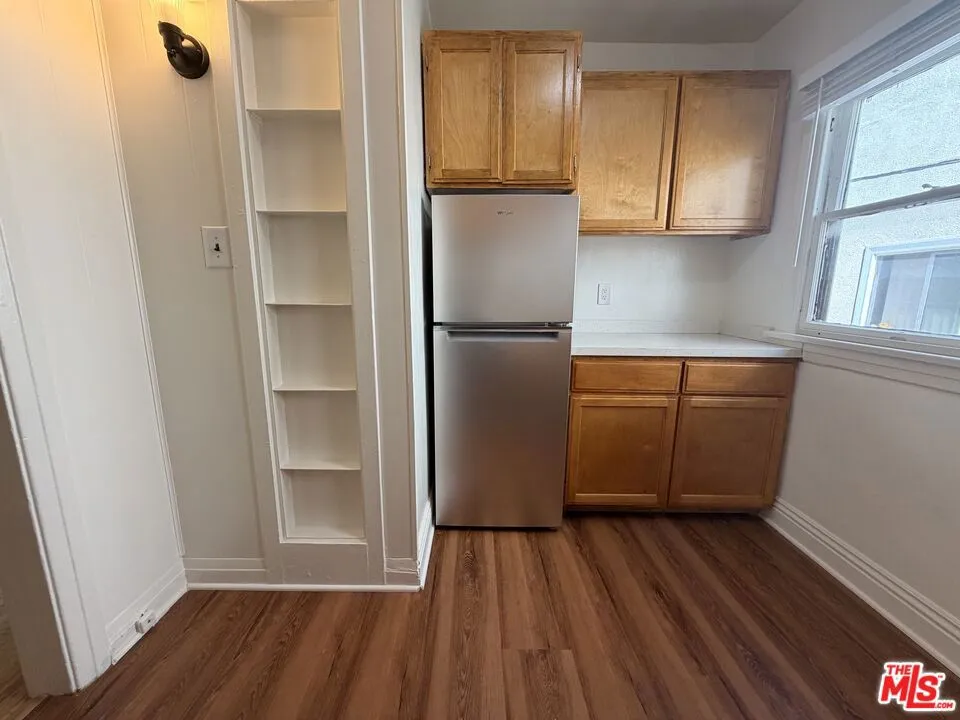 1120 20th Street #C Santa Monica, CA 90403