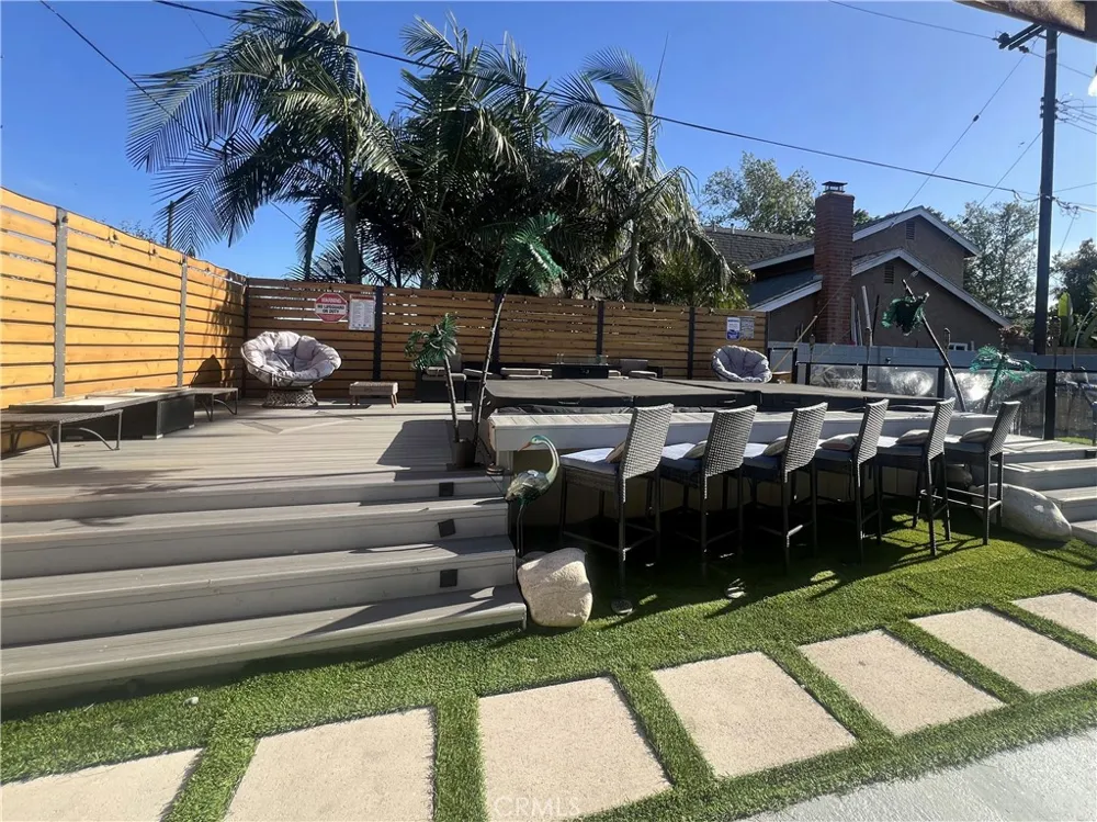 1720 E Balard Carson, CA 90745