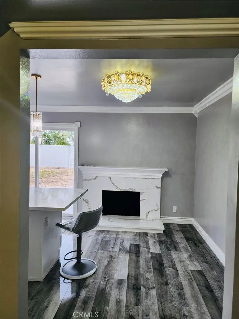 1720 E Balard Carson, CA 90745