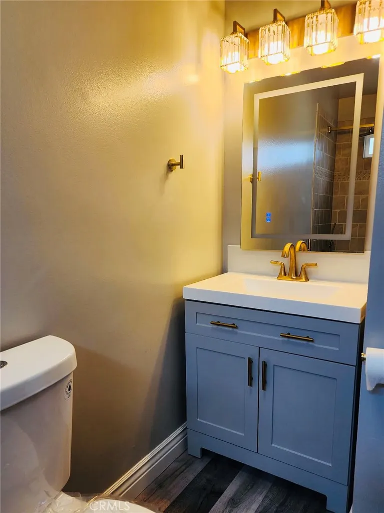 1720 E Balard Carson, CA 90745