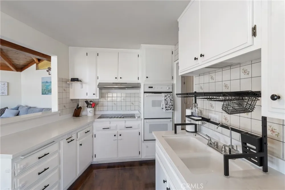 8734 Vientos Leona Valley, CA 93551