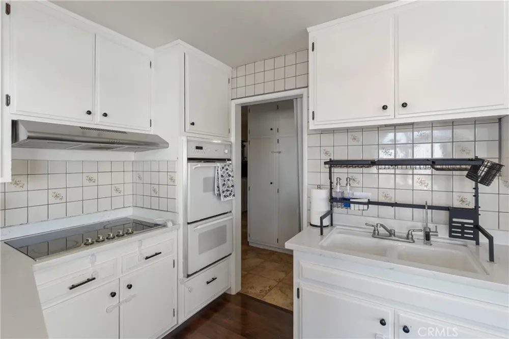 8734 Vientos Leona Valley, CA 93551