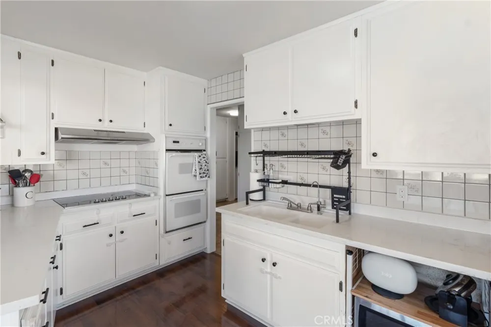 8734 Vientos Leona Valley, CA 93551