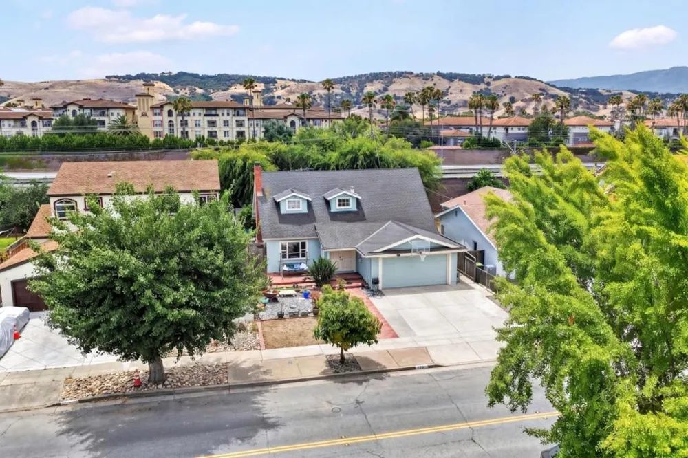 170 Herlong Avenue San Jose, CA 95123