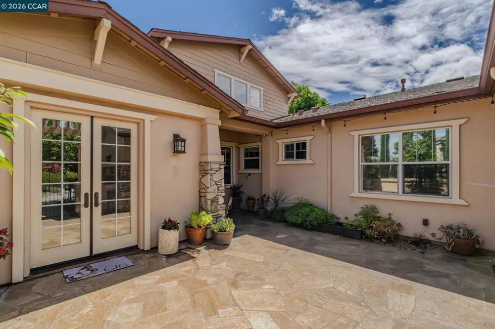 118 Glen View Court Copperopolis, CA 95228