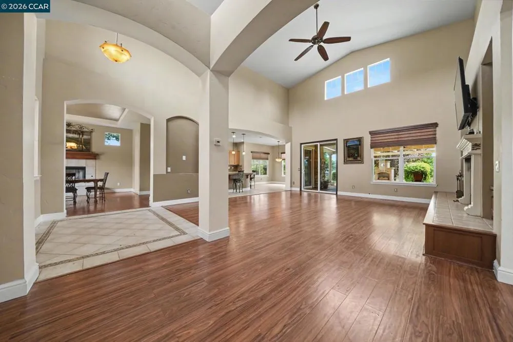 118 Glen View Court Copperopolis, CA 95228