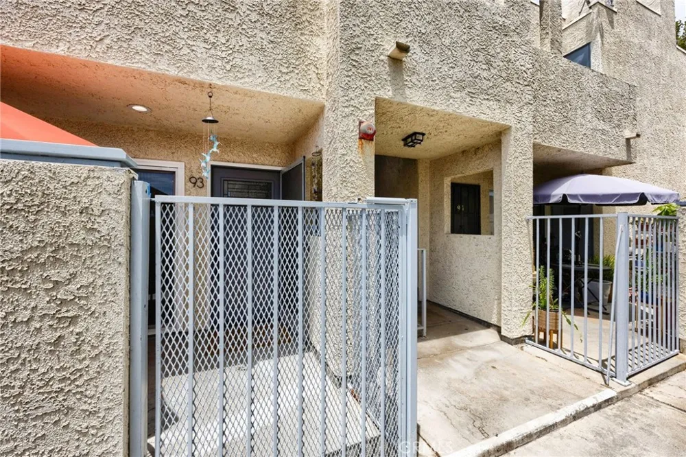 18209 Sierra #93 Canyon Country, CA 91351