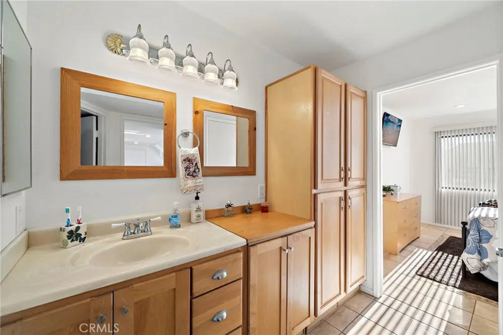 25761 Le Parc #82 Lake Forest, CA 92630