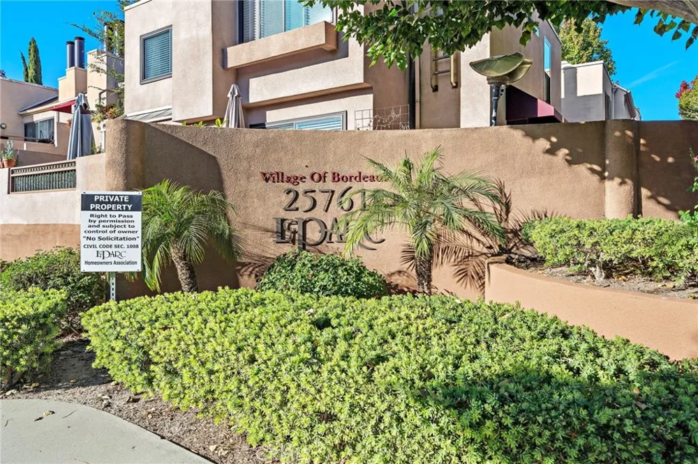 25761 Le Parc #82 Lake Forest, CA 92630