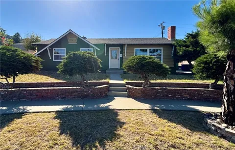 963 Ameluxen Ave