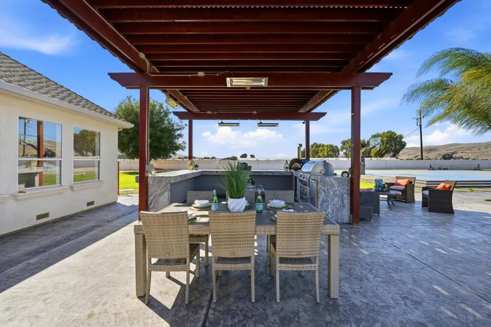 194 Lantz Drive Morgan Hill, CA 95037