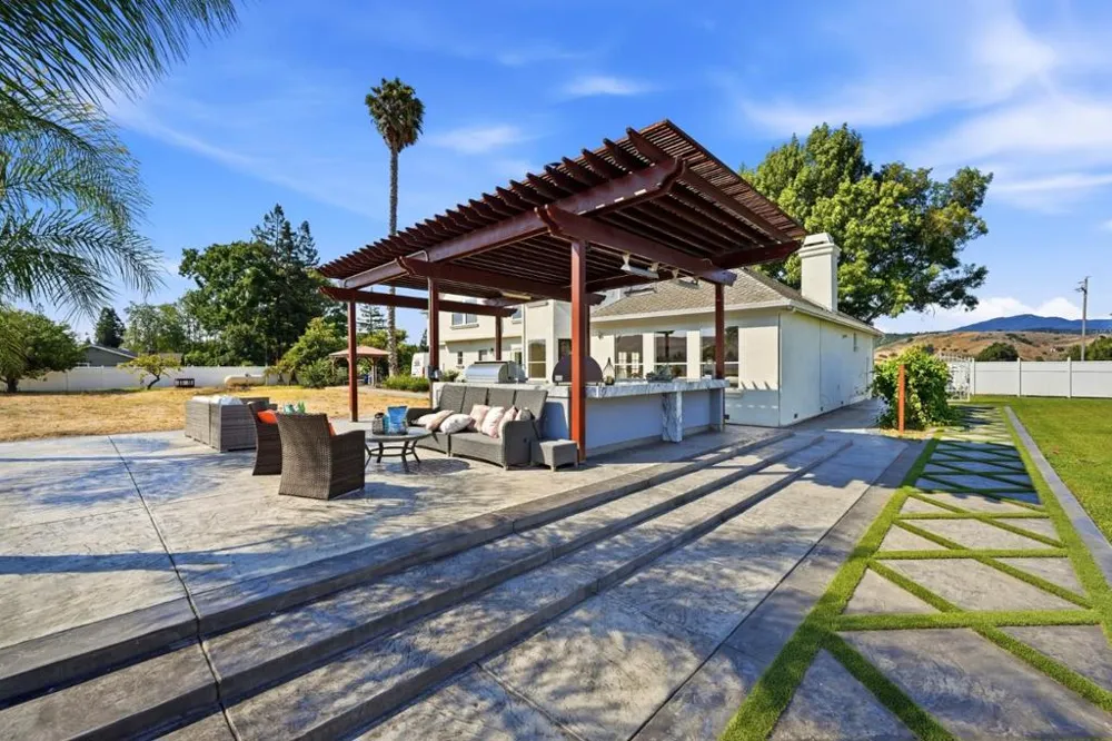 194 Lantz Drive Morgan Hill, CA 95037