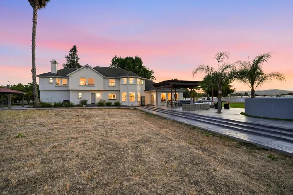 194 Lantz Drive Morgan Hill, CA 95037