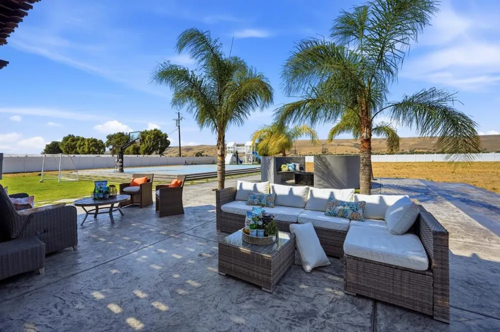 194 Lantz Drive Morgan Hill, CA 95037