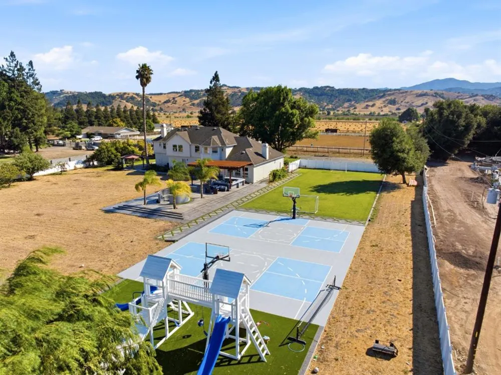 194 Lantz Drive Morgan Hill, CA 95037