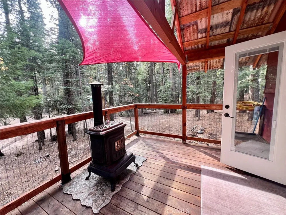 21120 Pot Hole Butte Meadows, CA 95942