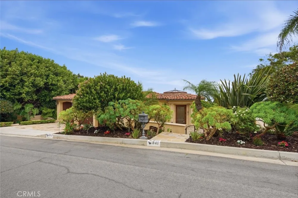 841 Via Somonte Palos Verdes Estates, CA 90274