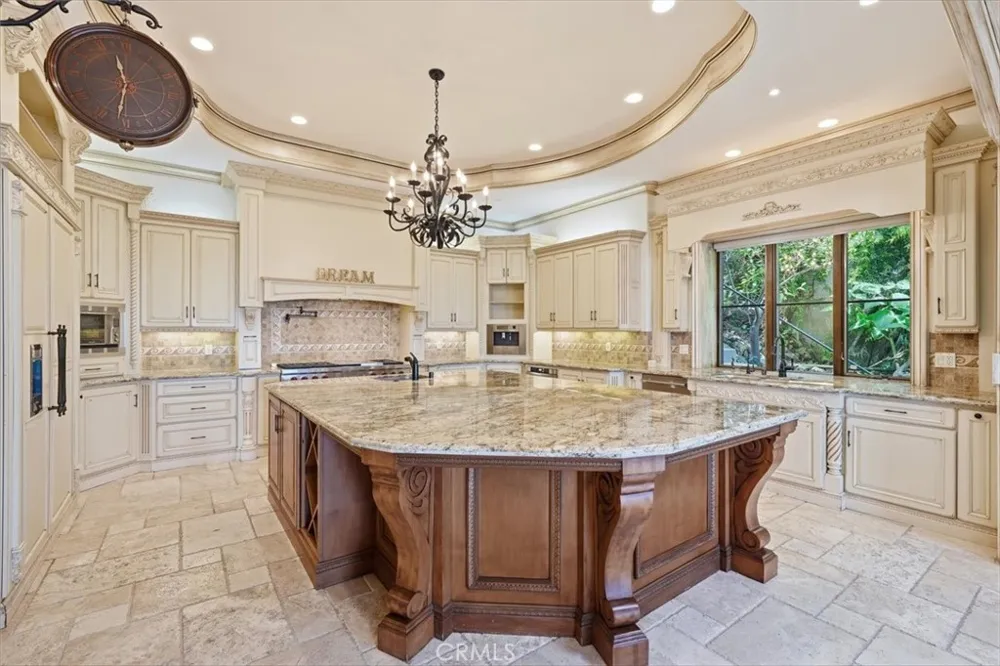 841 Via Somonte Palos Verdes Estates, CA 90274