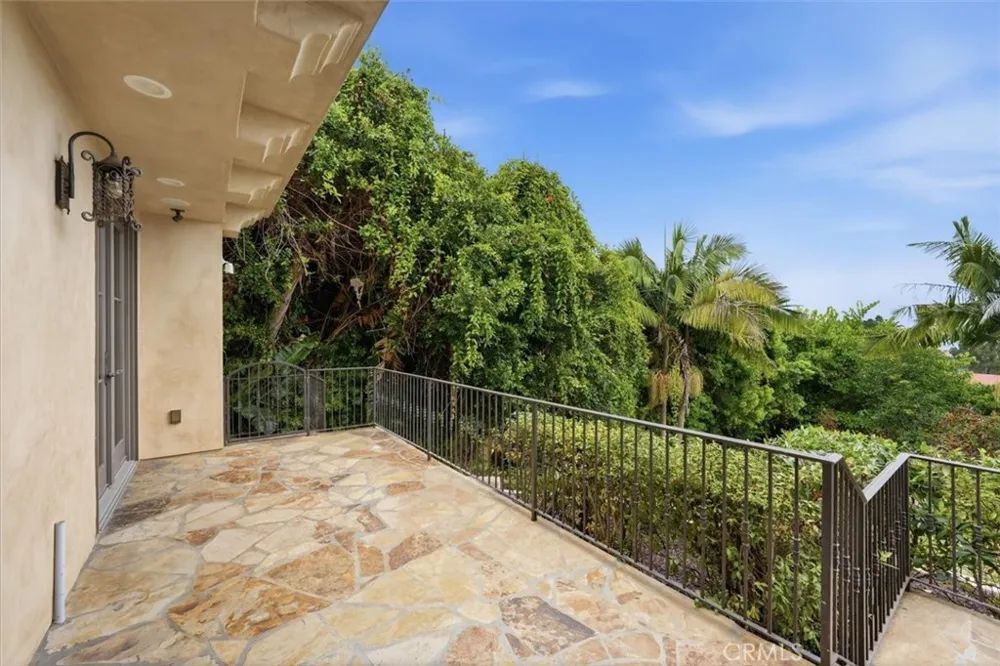 841 Via Somonte Palos Verdes Estates, CA 90274