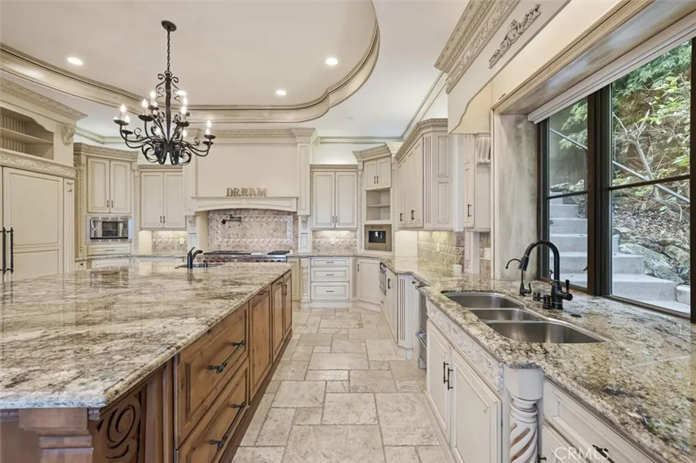 841 Via Somonte Palos Verdes Estates, CA 90274