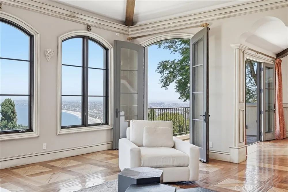 841 Via Somonte Palos Verdes Estates, CA 90274