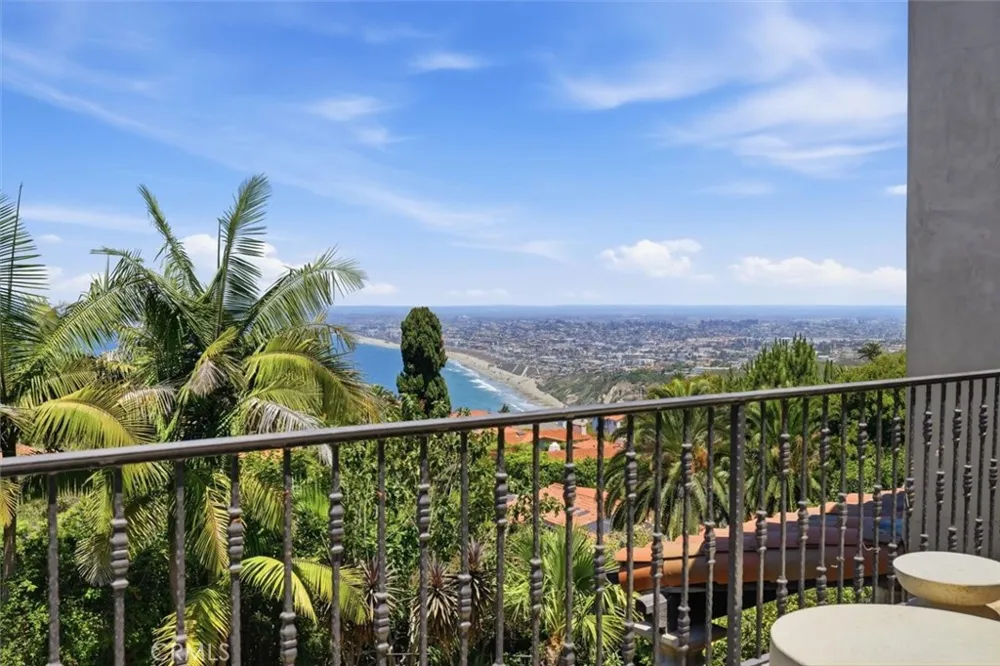 841 Via Somonte Palos Verdes Estates, CA 90274