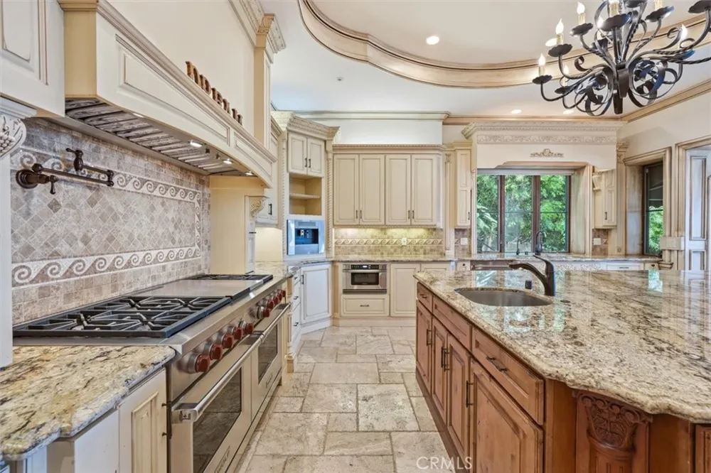 841 Via Somonte Palos Verdes Estates, CA 90274