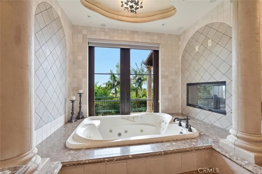 841 Via Somonte Palos Verdes Estates, CA 90274