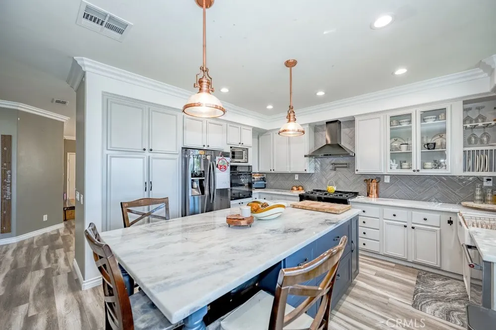 27728 Wilderness Castaic, CA 91384
