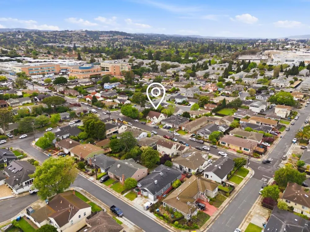 126 W 39th Avenue San Mateo, CA 94403