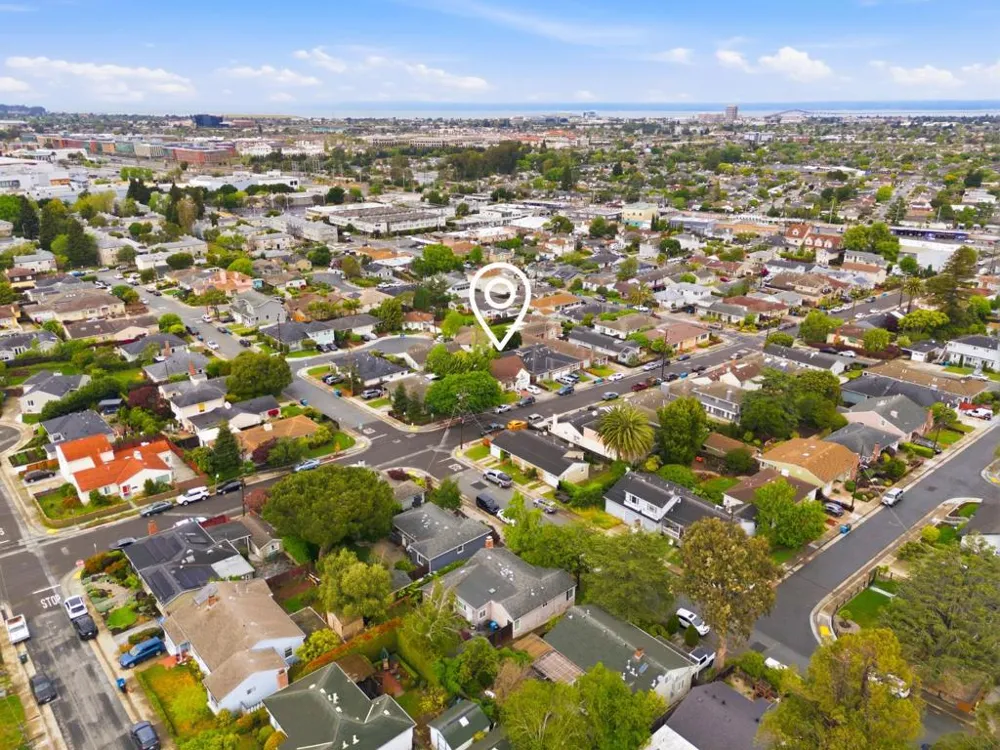 126 W 39th Avenue San Mateo, CA 94403
