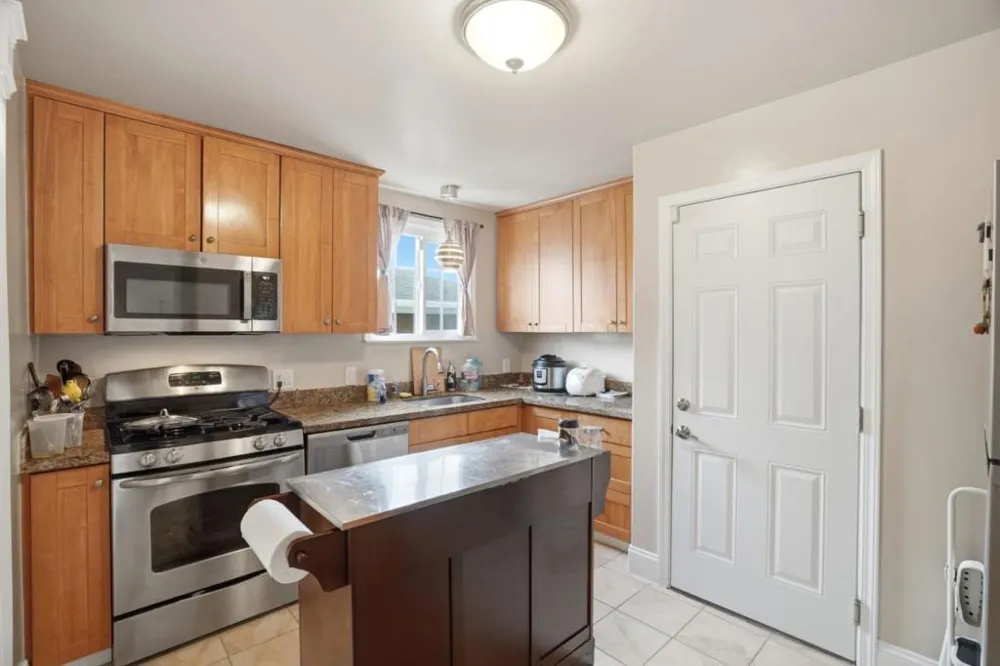 126 W 39th Avenue San Mateo, CA 94403