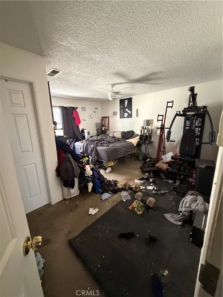 1322 W Avenue J4 Lancaster, CA 93534