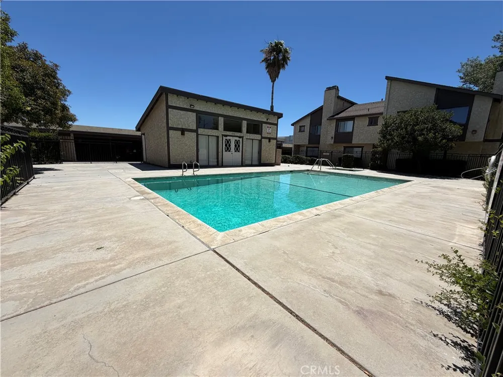 1322 W Avenue J4 Lancaster, CA 93534
