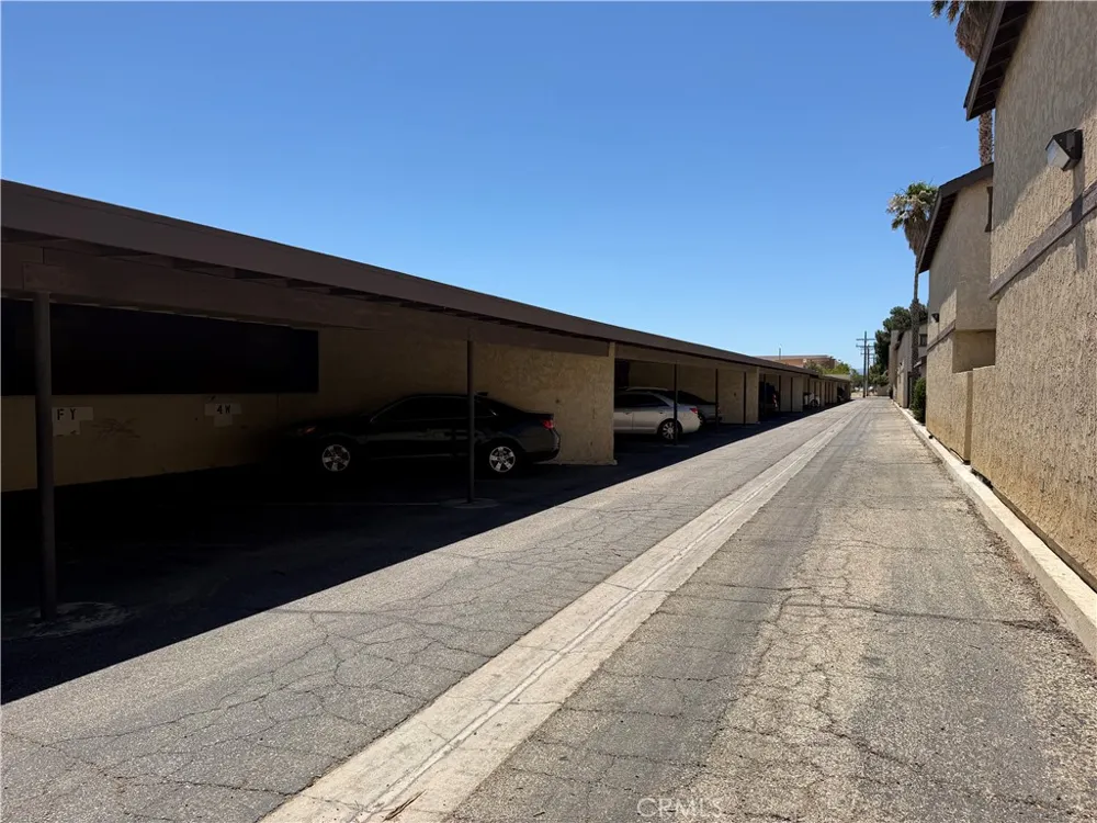 1322 W Avenue J4 Lancaster, CA 93534