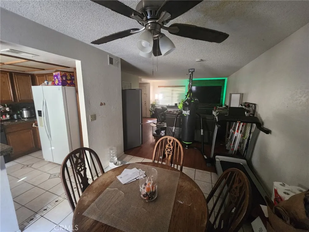 1322 W Avenue J4 Lancaster, CA 93534