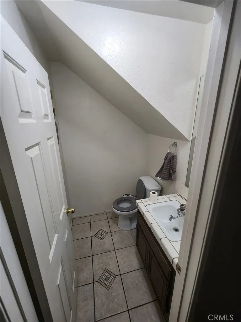 1322 W Avenue J4 Lancaster, CA 93534